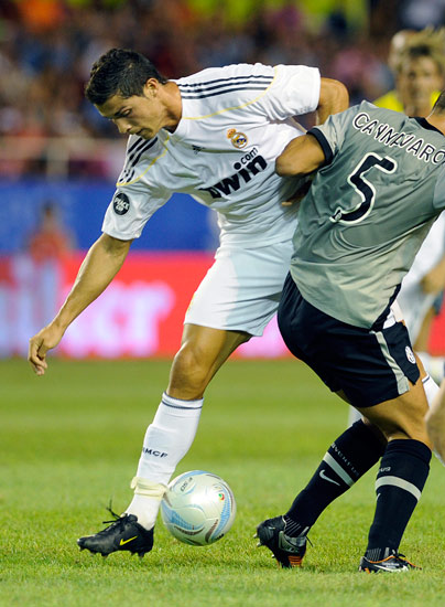 九游官方体育-冲刺阶段皇家马德里备战欧篮联孟菲斯灰熊围绕欧超杯复出首秀，媒体一致点评：尤文图斯今夜防线松动的简单介绍