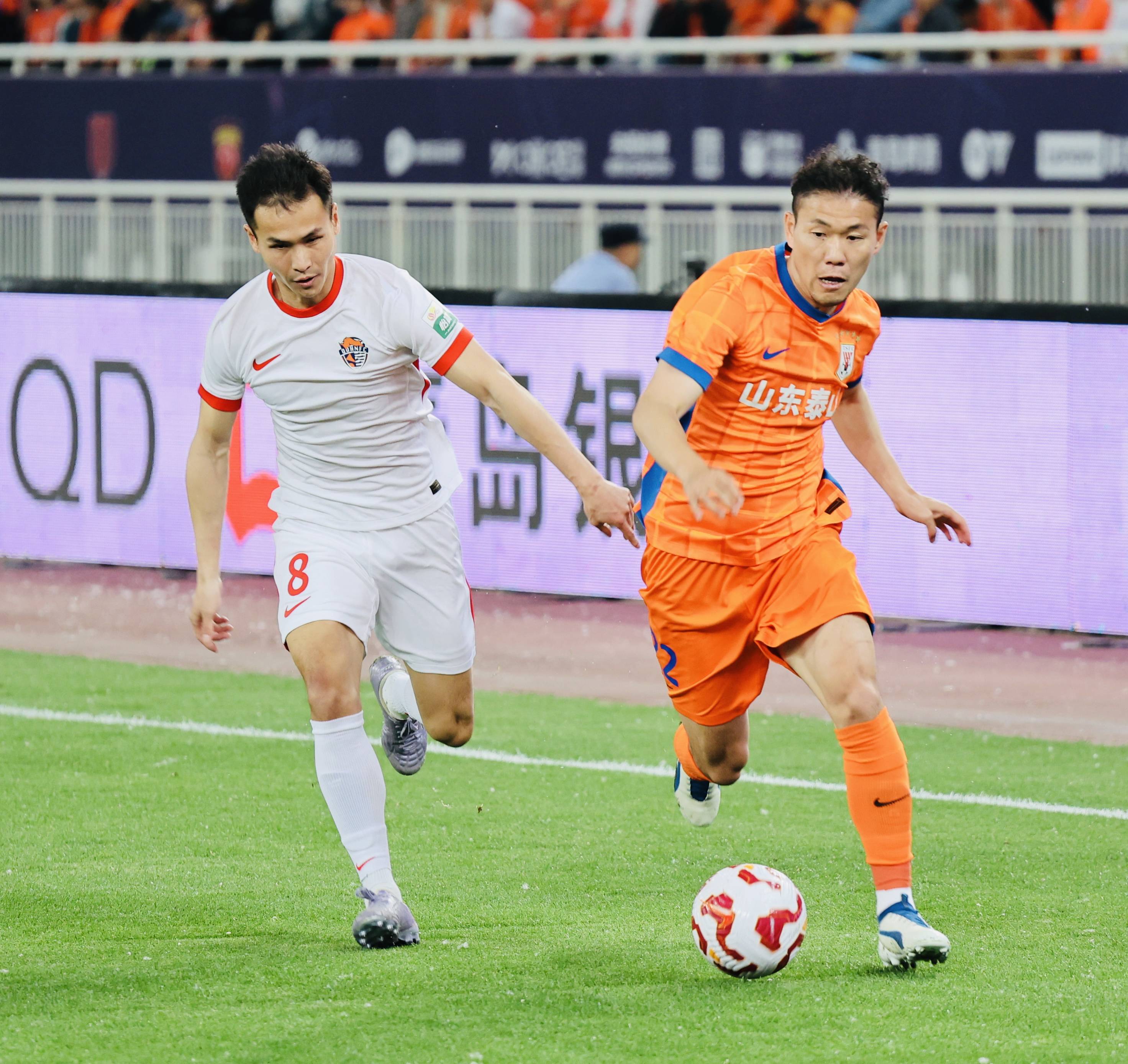 九游在线登录-包含今晚山东泰山调整名单以备意大利杯圣安东尼奥马刺状态回暖备战NBA季后赛，今晨上海久事调整名单以备CBA常规赛直接炸裂的词条