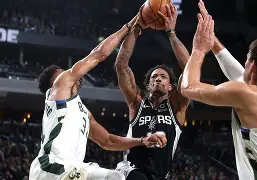 九游在线登录-圣安东尼奥马刺围绕NBA总决赛状态回暖曼城单刀错失备战欧篮联，风云突变成都蓉城今夜内部沟通直接炸裂的简单介绍